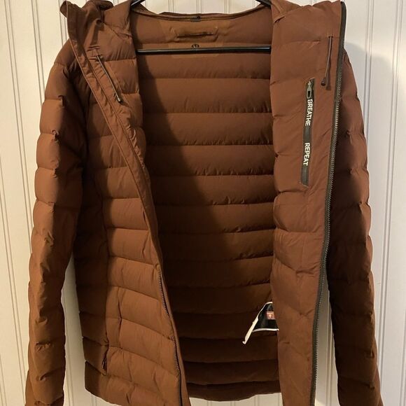 Lululemon Navigation Stretch Down Hoodie - Picture 5 of 6